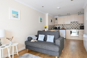 7 Lower Talland Apartments